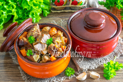 Вкусное жаркое из свинины в горшочках: простой рецепт для домашнего ужина